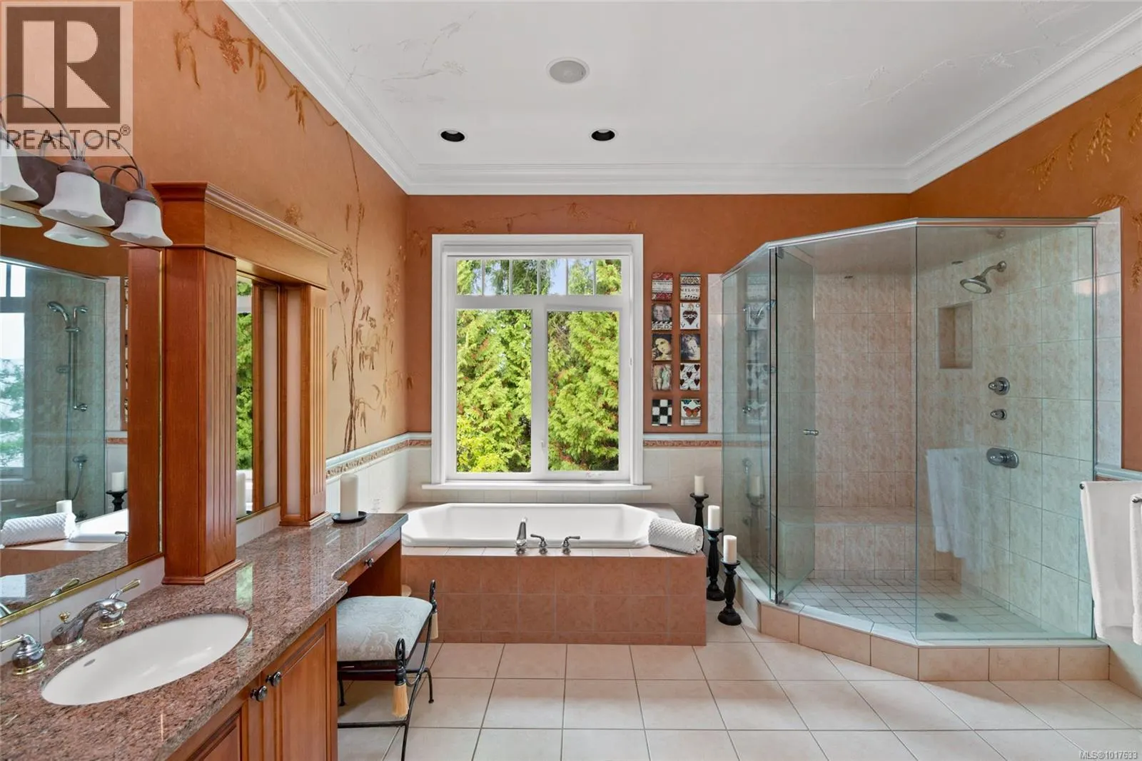 8338 West Saanich Rd