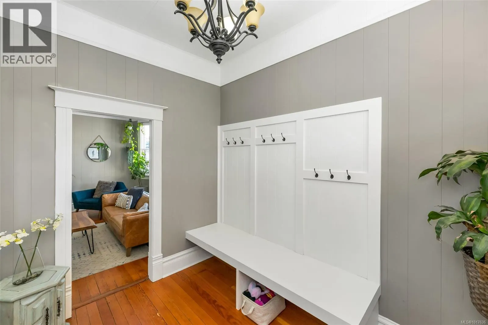 838 Princess Ave