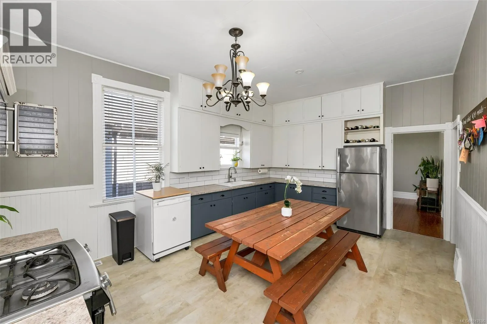 838 Princess Ave