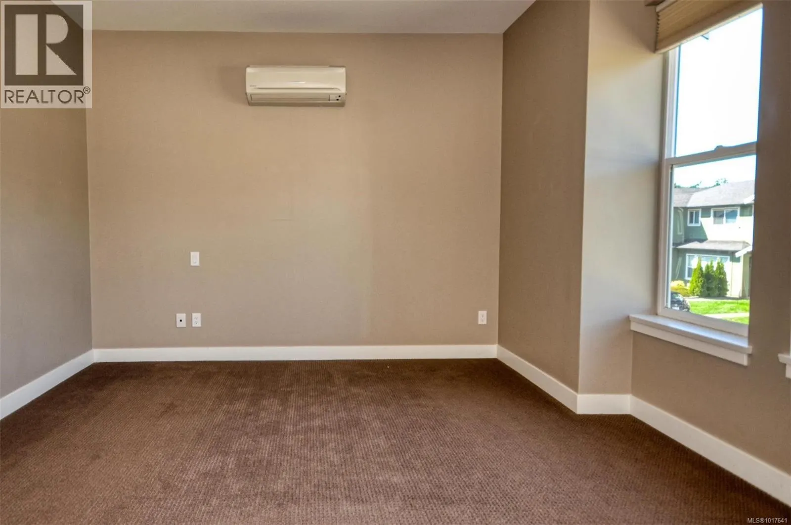 3307 Merlin Rd