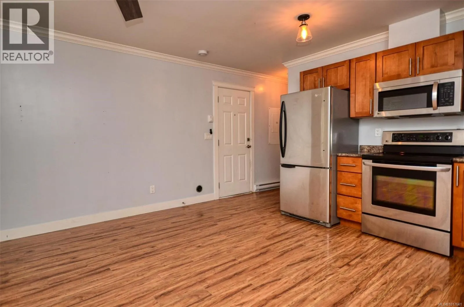 3307 Merlin Rd