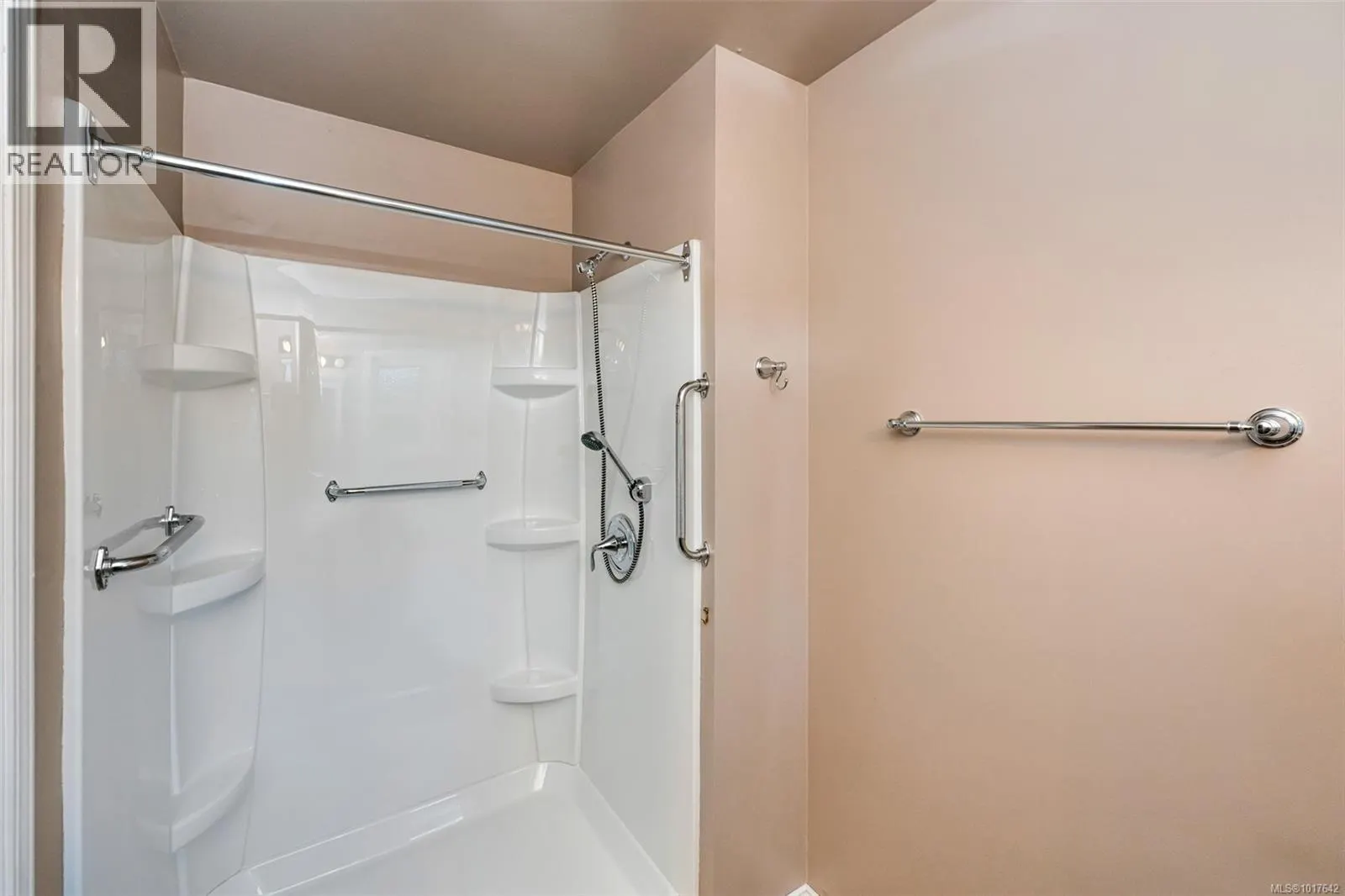2431 Wilcox Terr