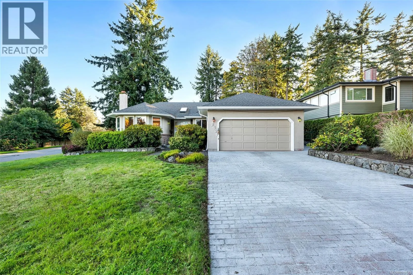 2431 Wilcox Terr