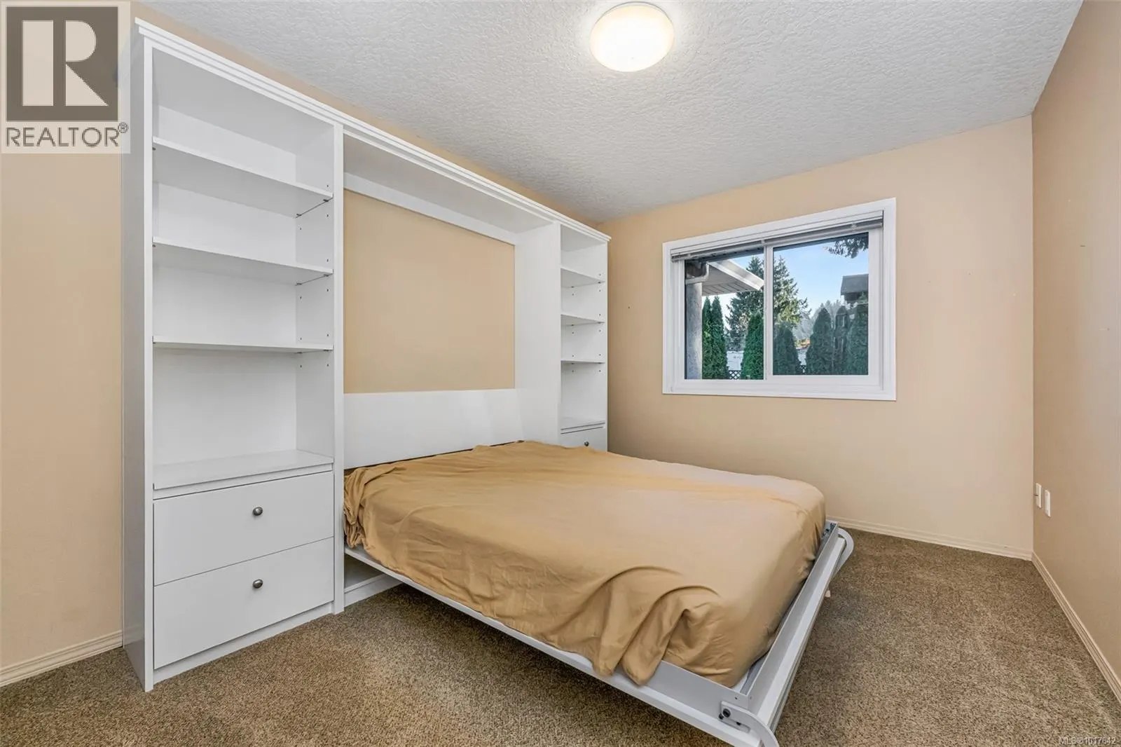2431 Wilcox Terr
