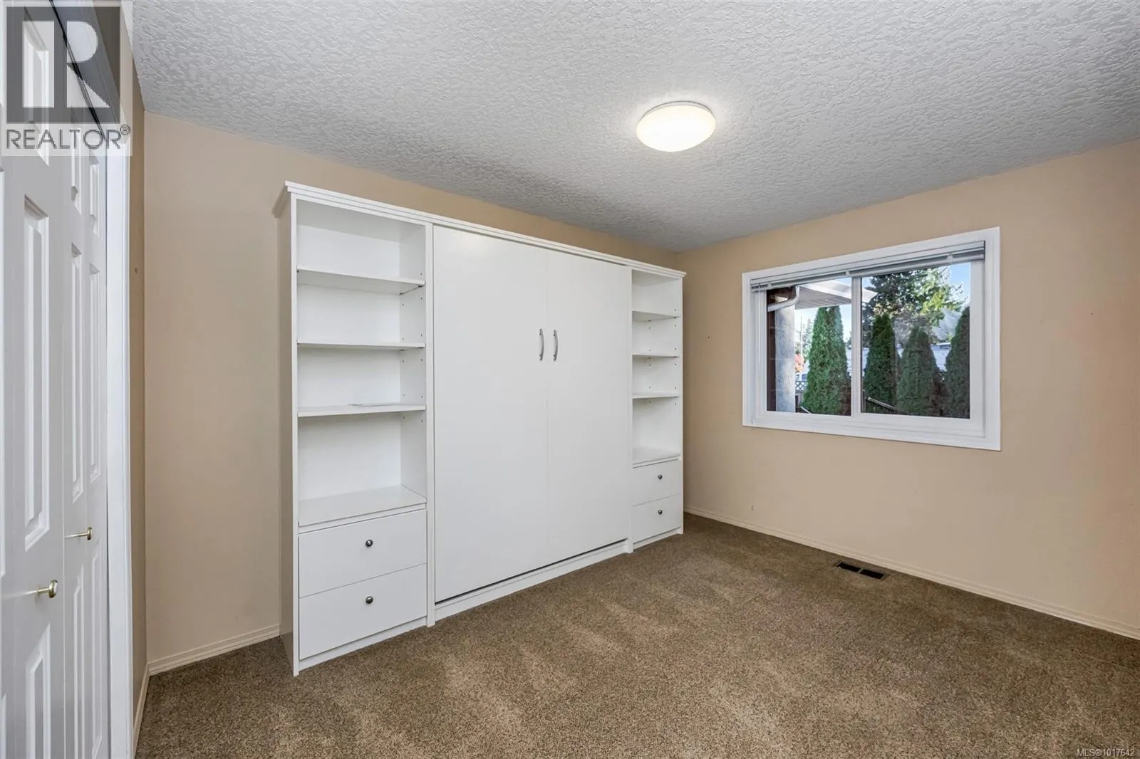 2431 Wilcox Terr