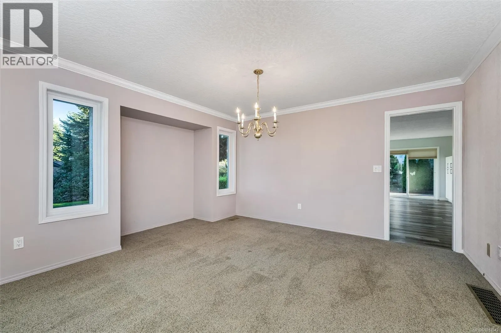 2431 Wilcox Terr