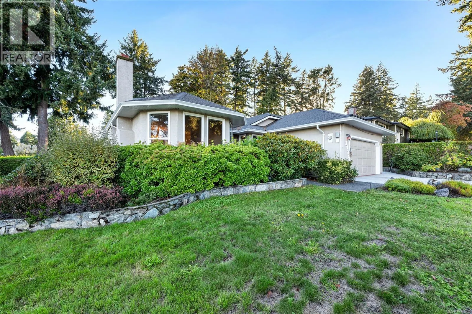 2431 Wilcox Terr