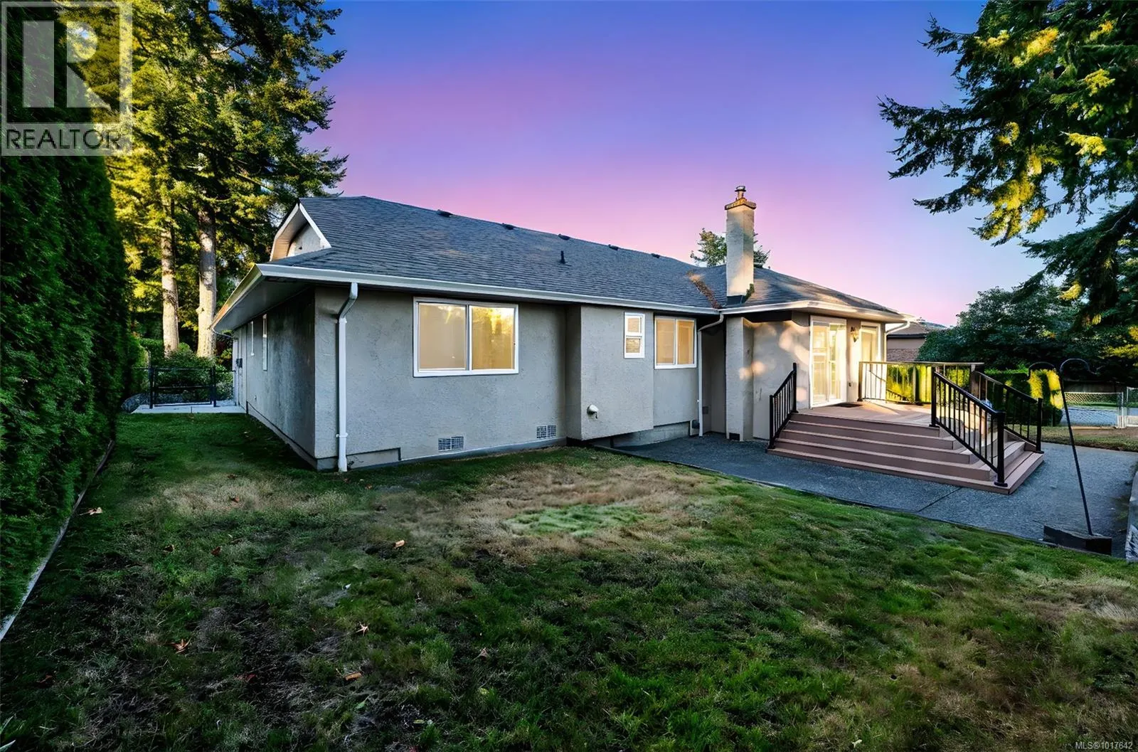 2431 Wilcox Terr
