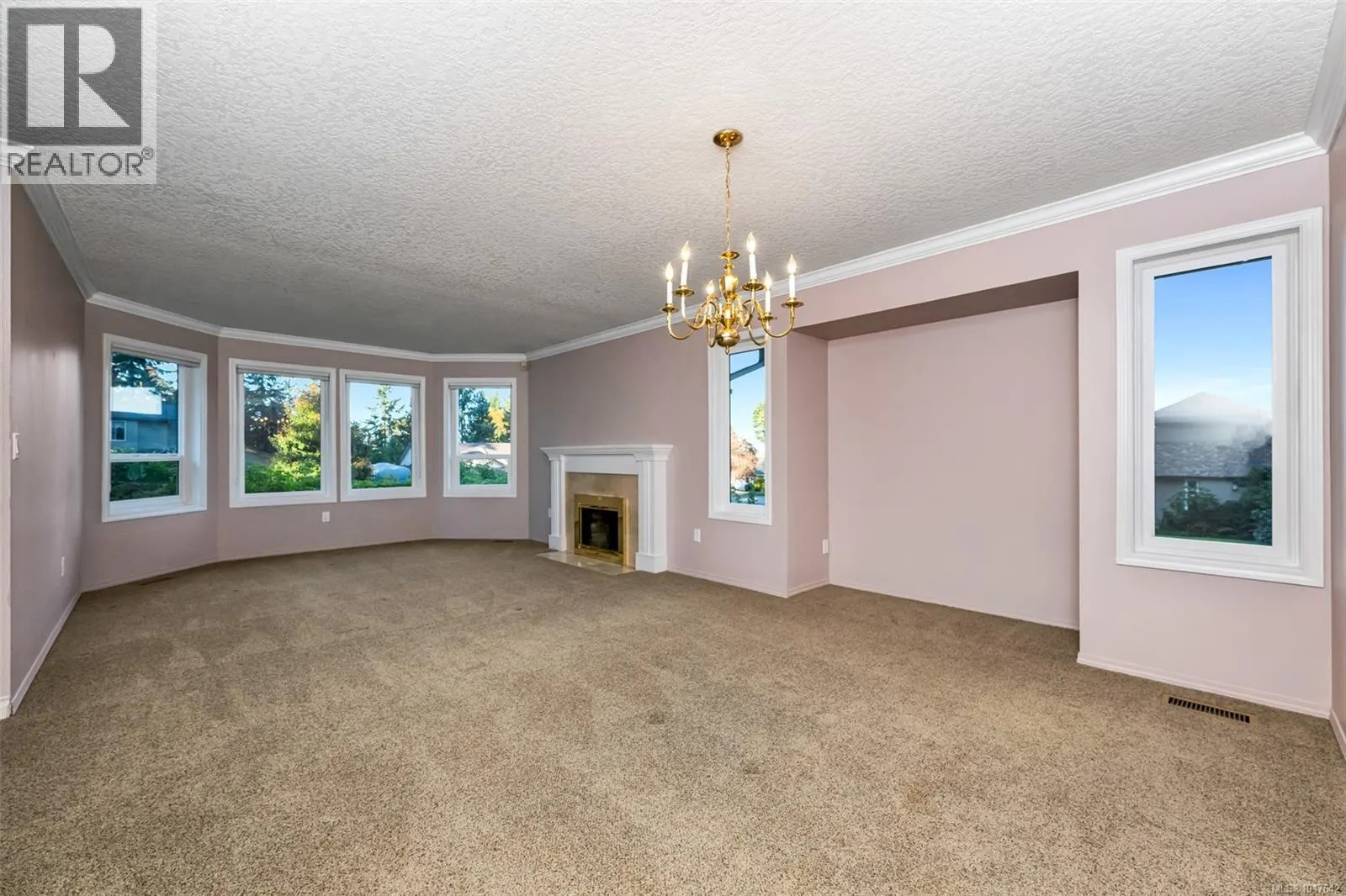 2431 Wilcox Terr