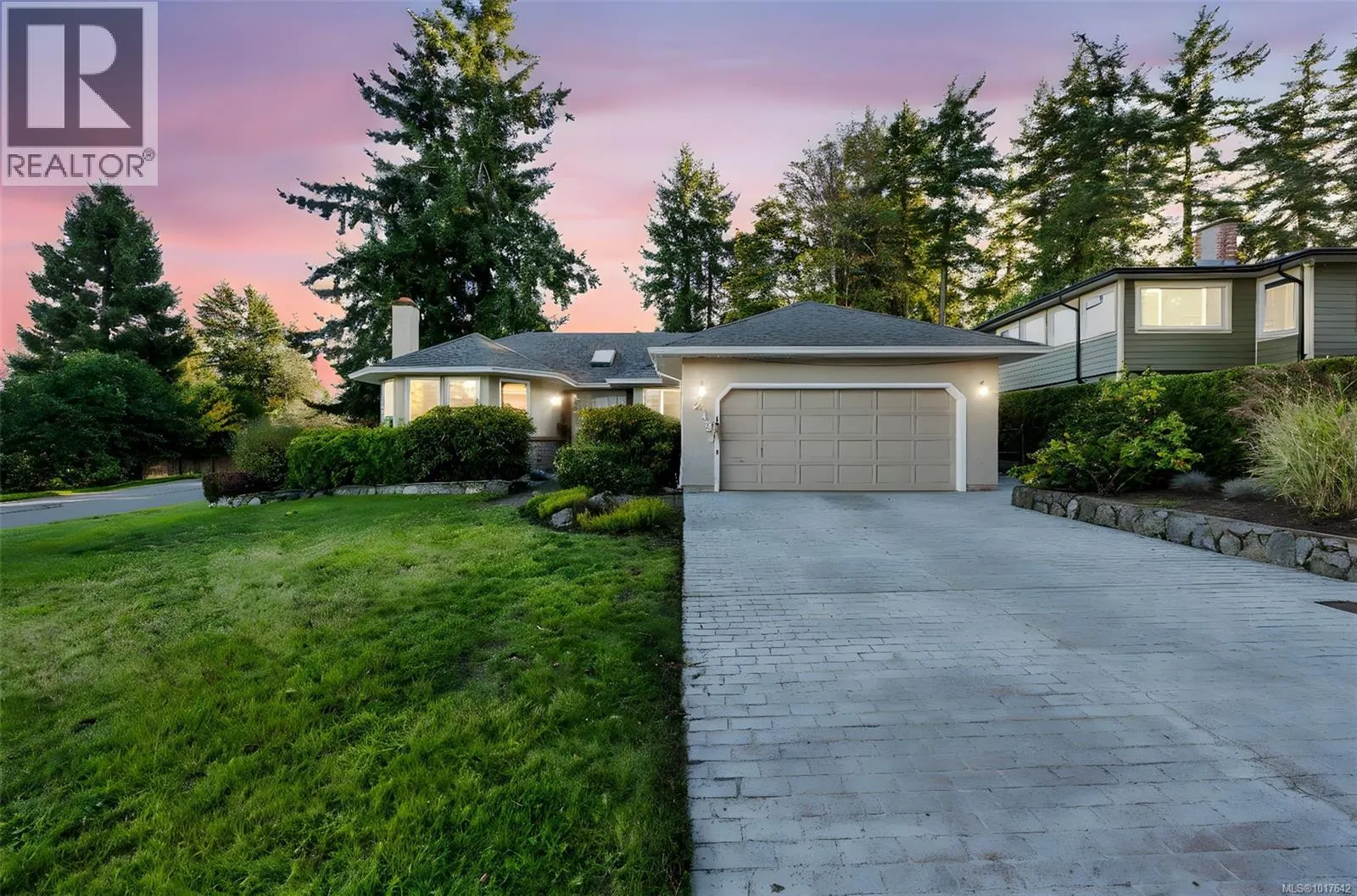 2431 Wilcox Terr