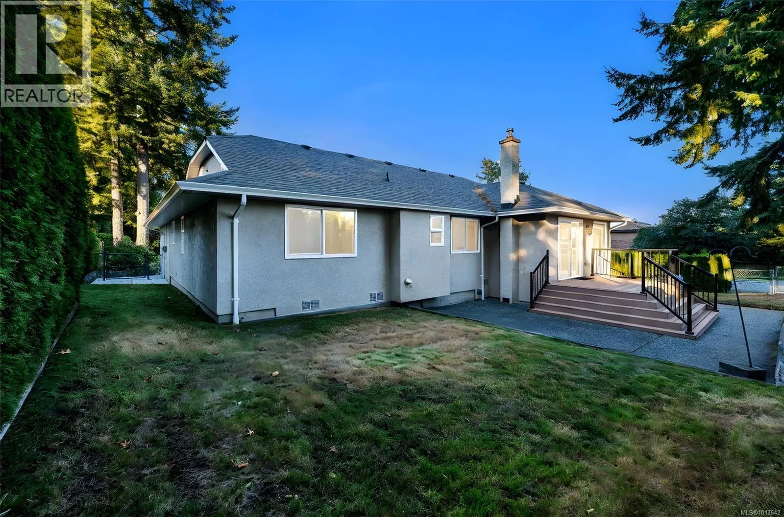 2431 Wilcox Terr