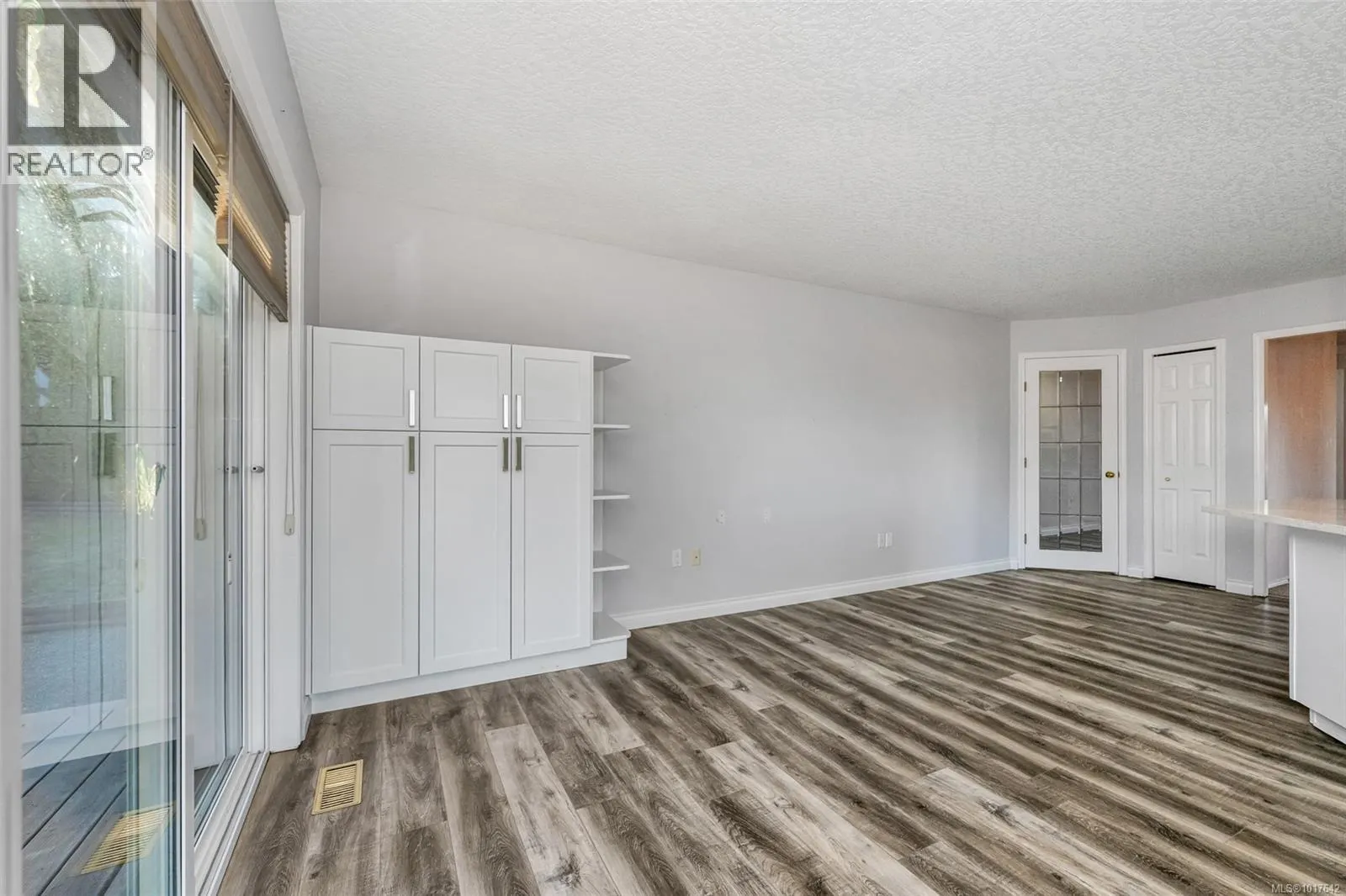 2431 Wilcox Terr