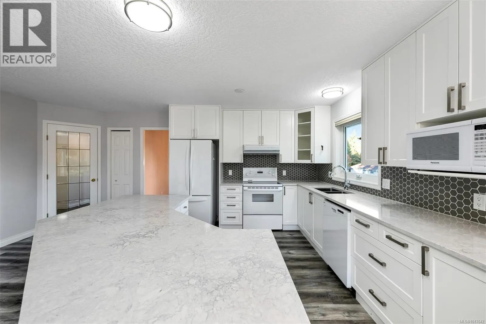 2431 Wilcox Terr