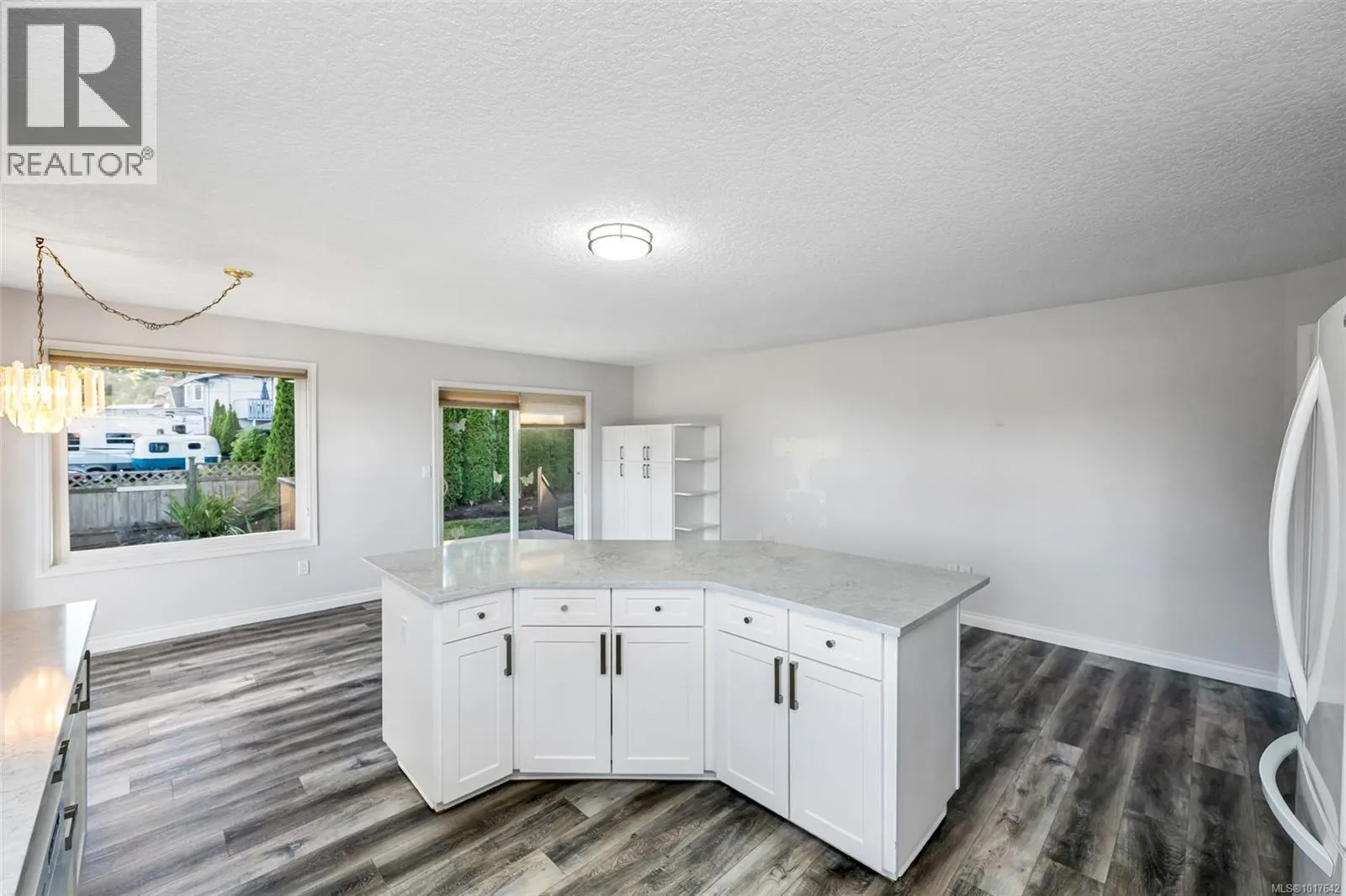 2431 Wilcox Terr