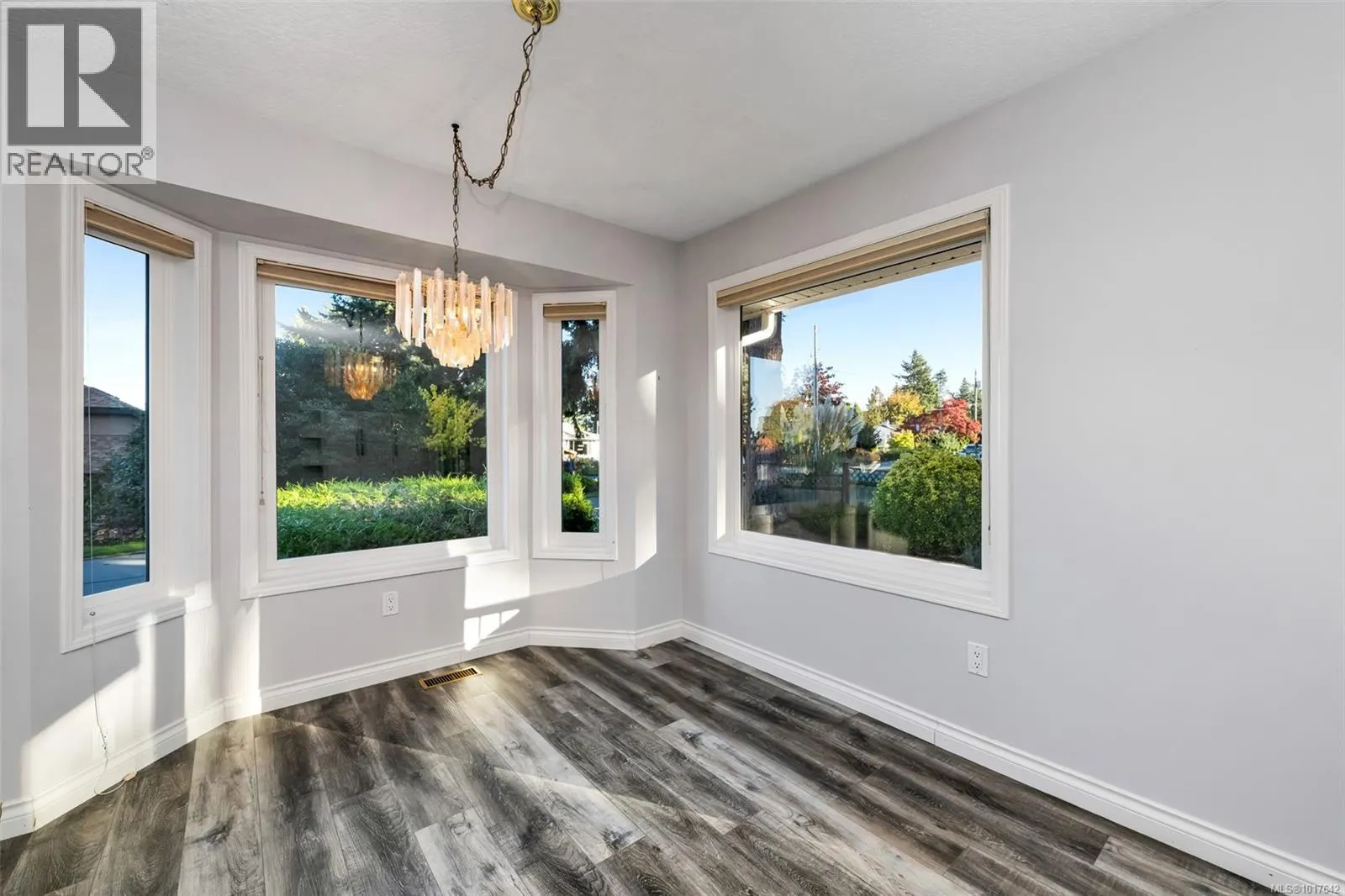 2431 Wilcox Terr