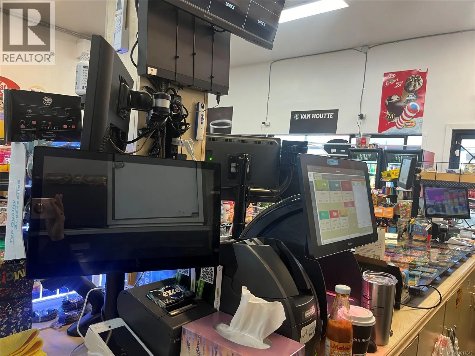 101 2031 Malaview Ave