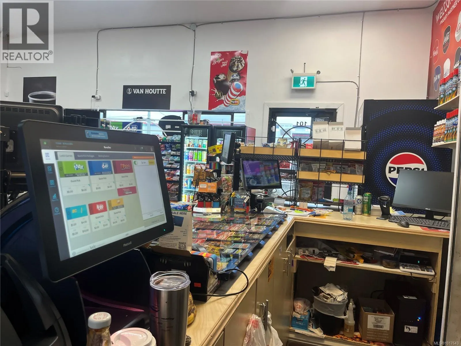 101 2031 Malaview Ave