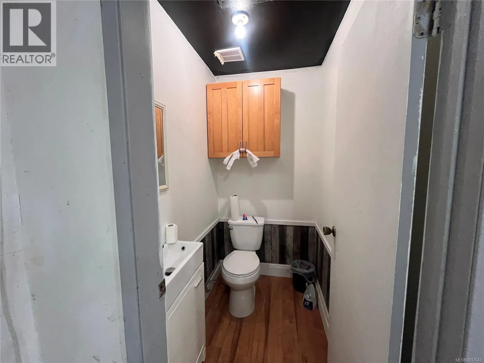 101 2031 Malaview Ave