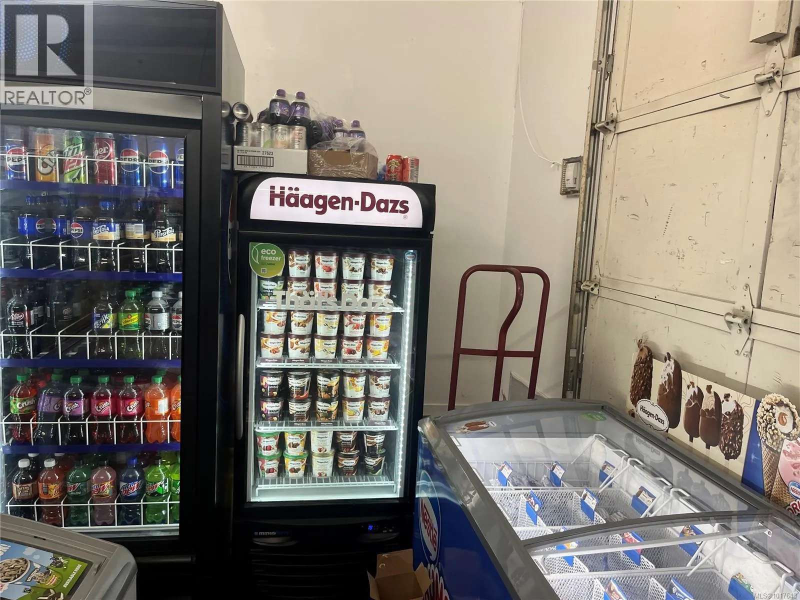 101 2031 Malaview Ave