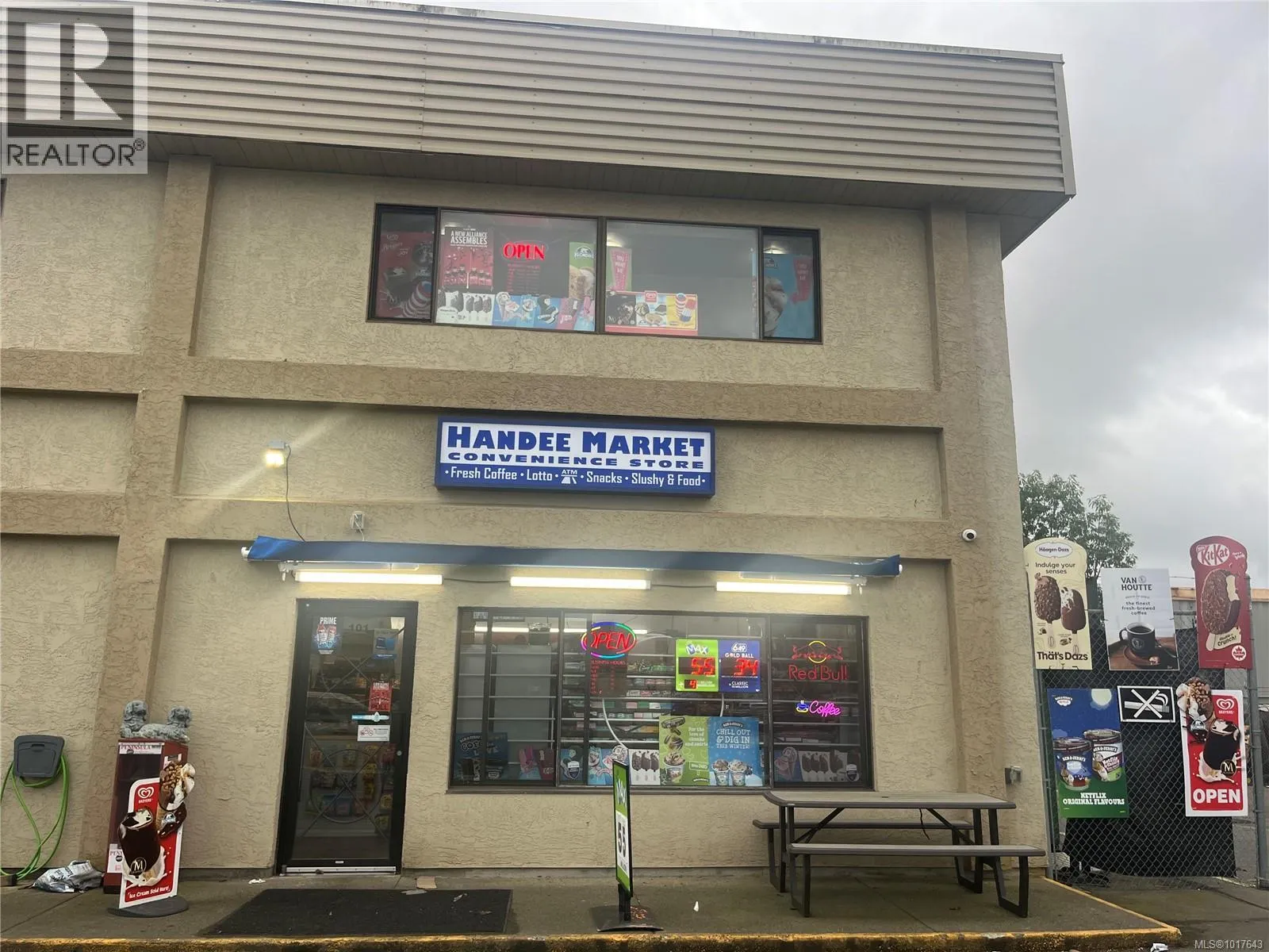 101 2031 Malaview Ave