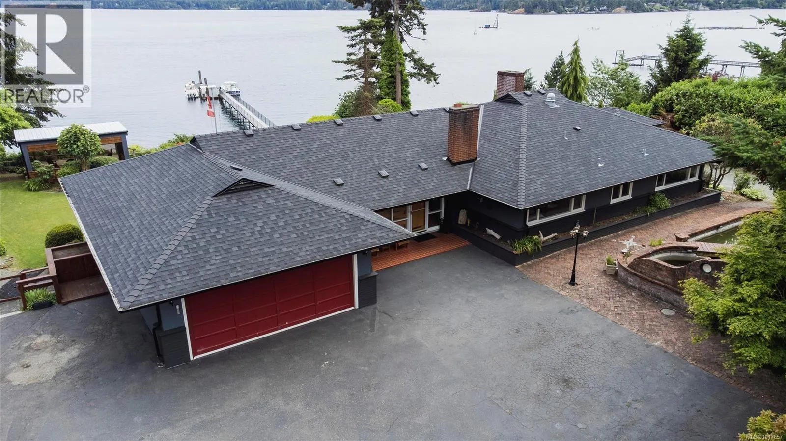 5957 Sooke Rd