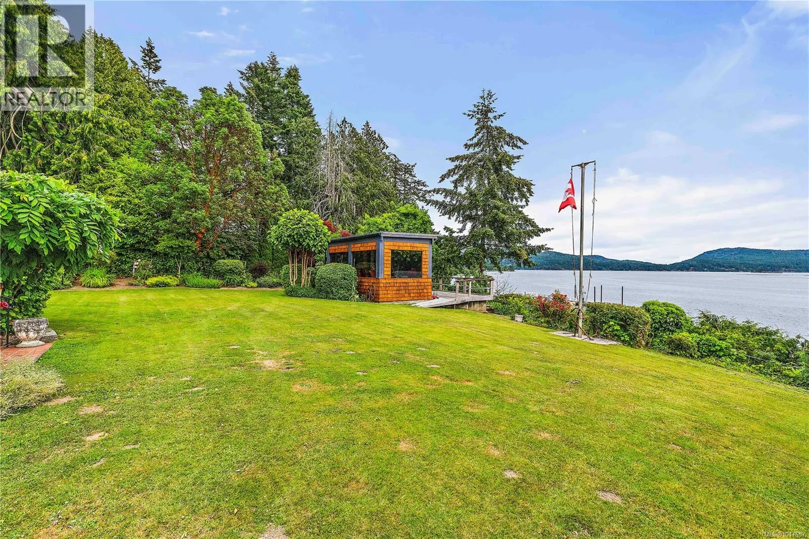 5957 Sooke Rd