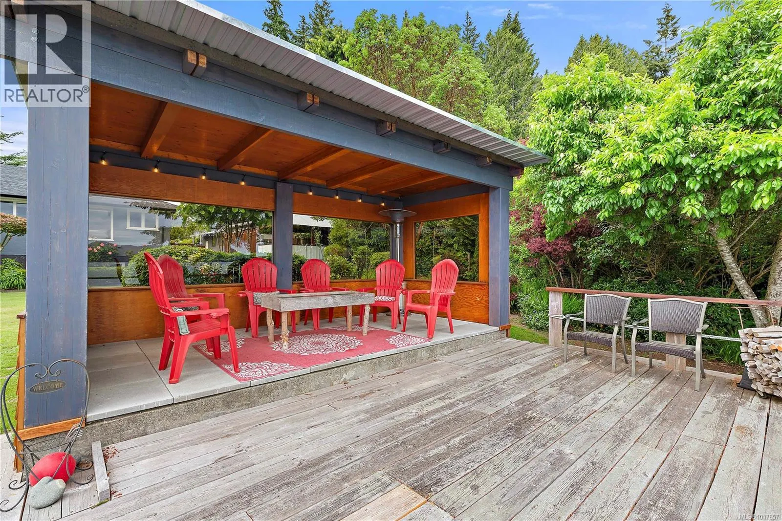 5957 Sooke Rd