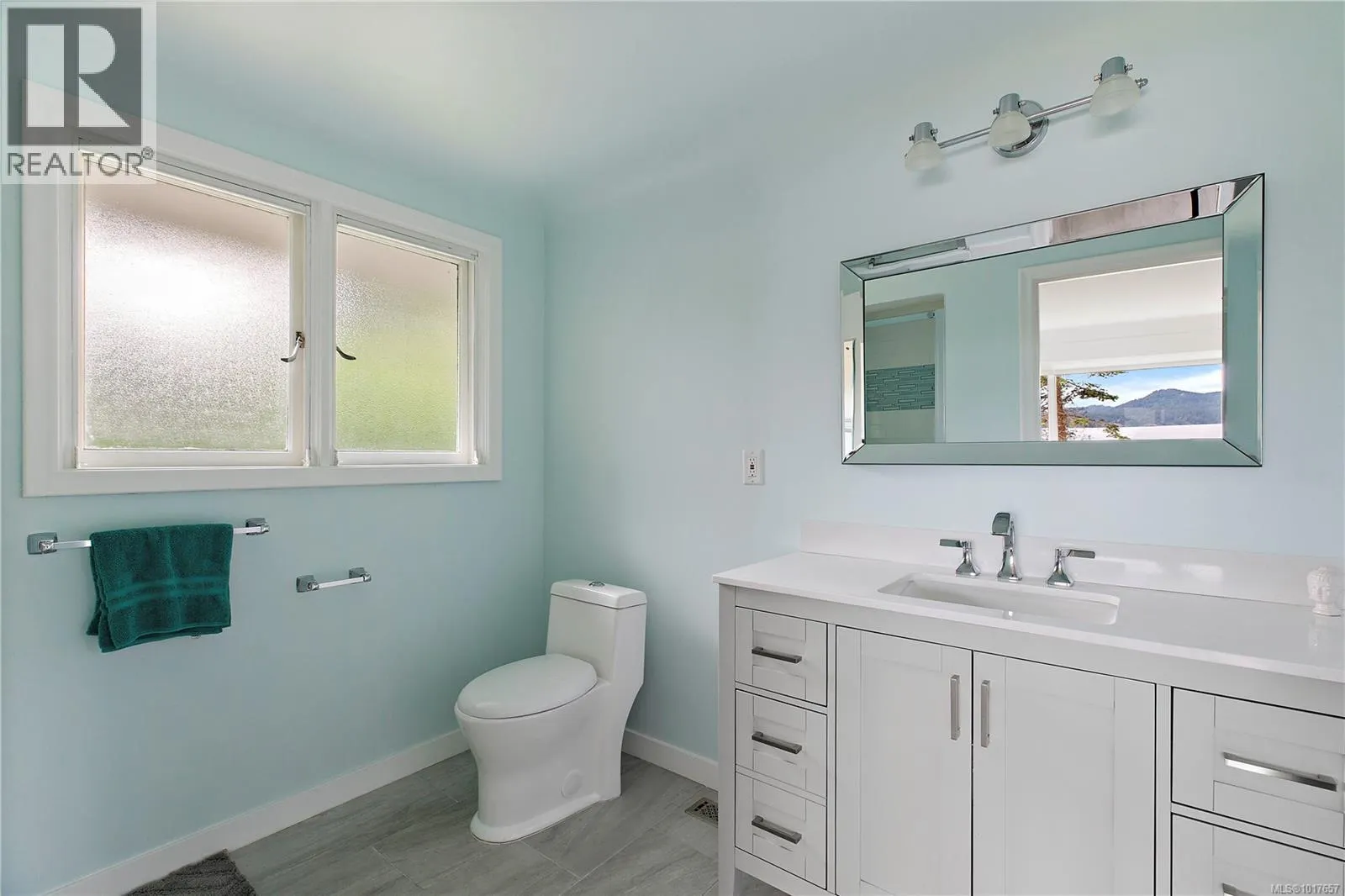 5957 Sooke Rd
