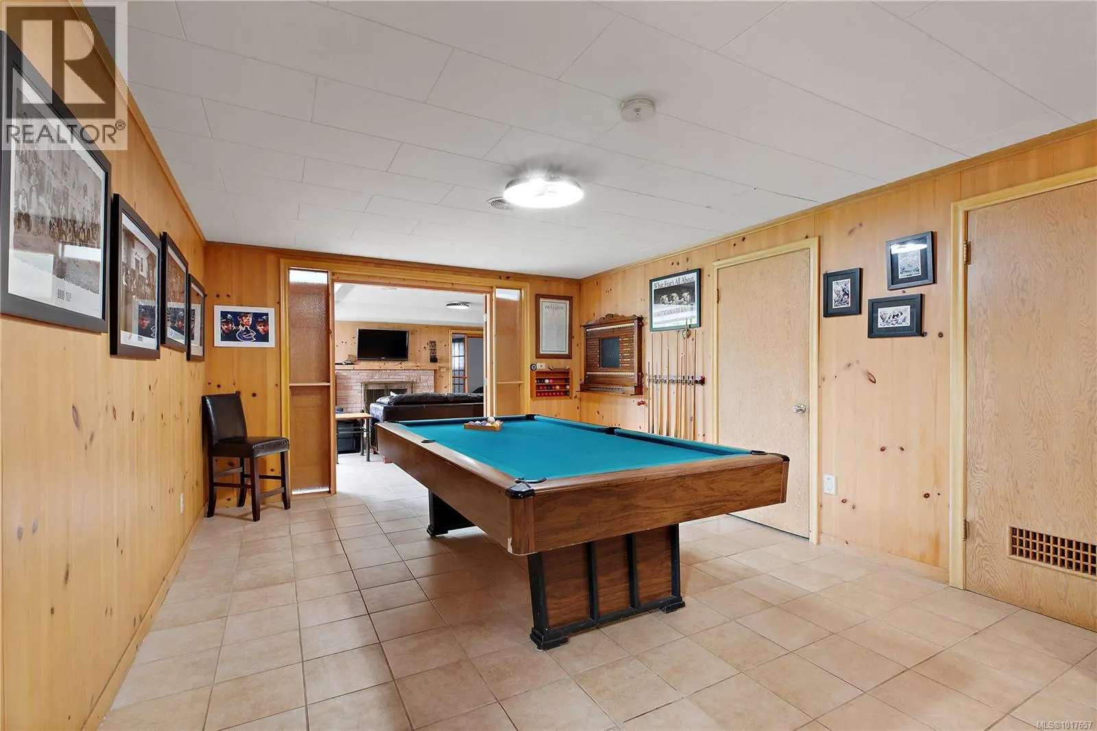 5957 Sooke Rd