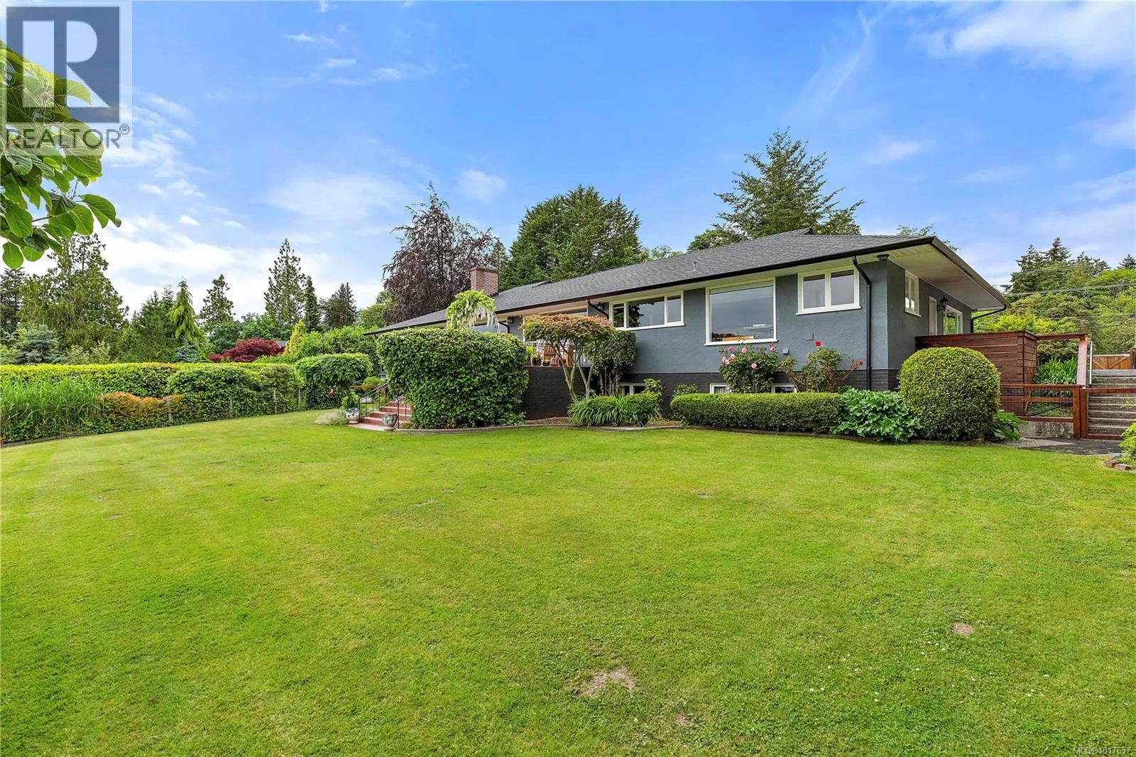 5957 Sooke Rd