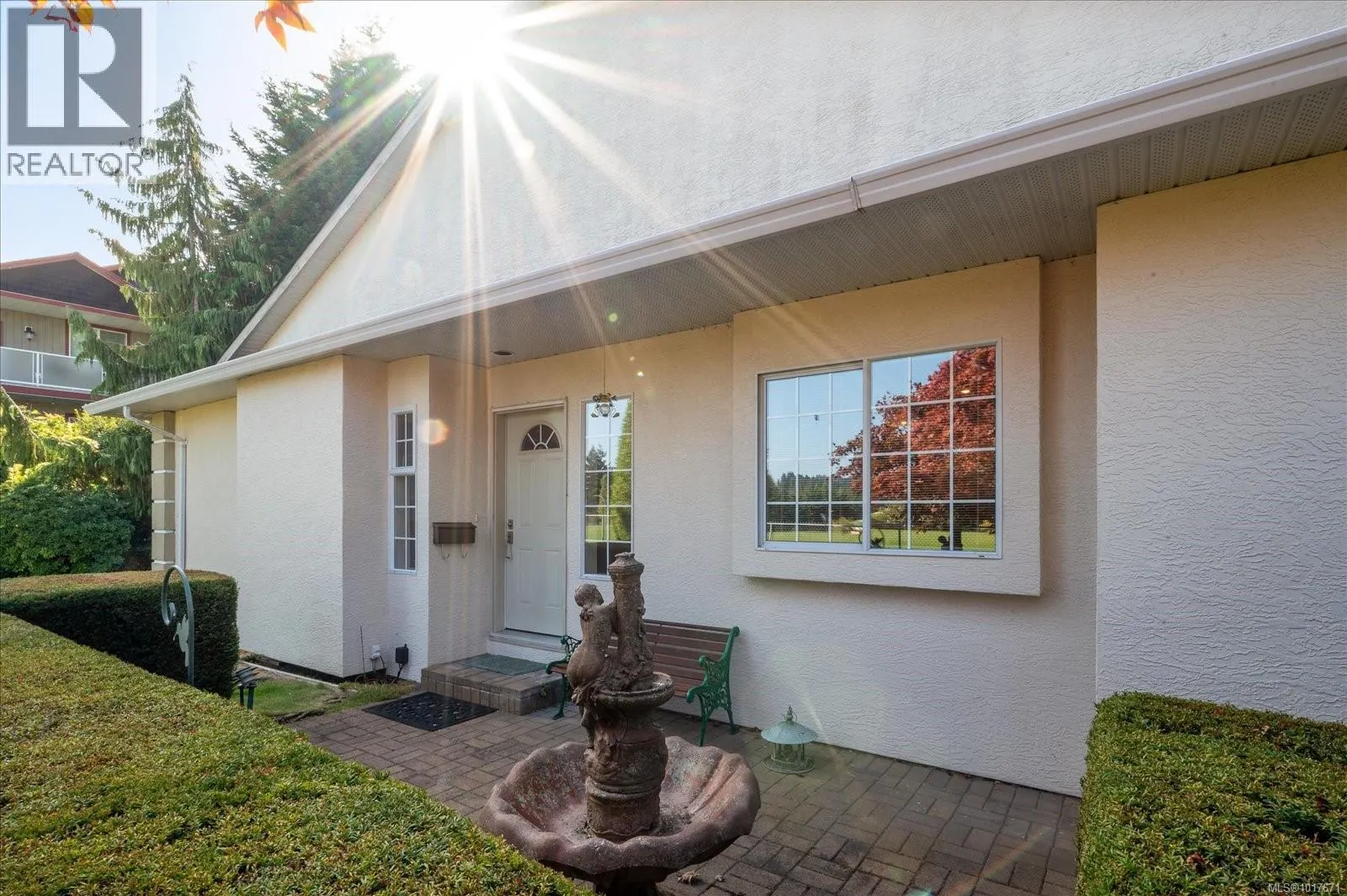 130 Ocean Walk Dr