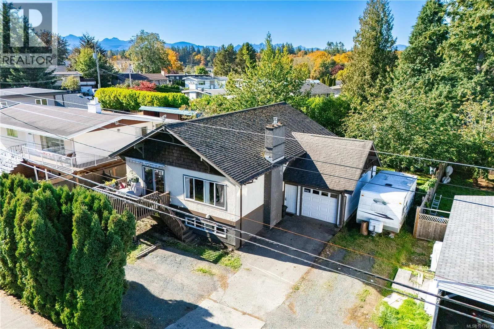 520 Dogwood St