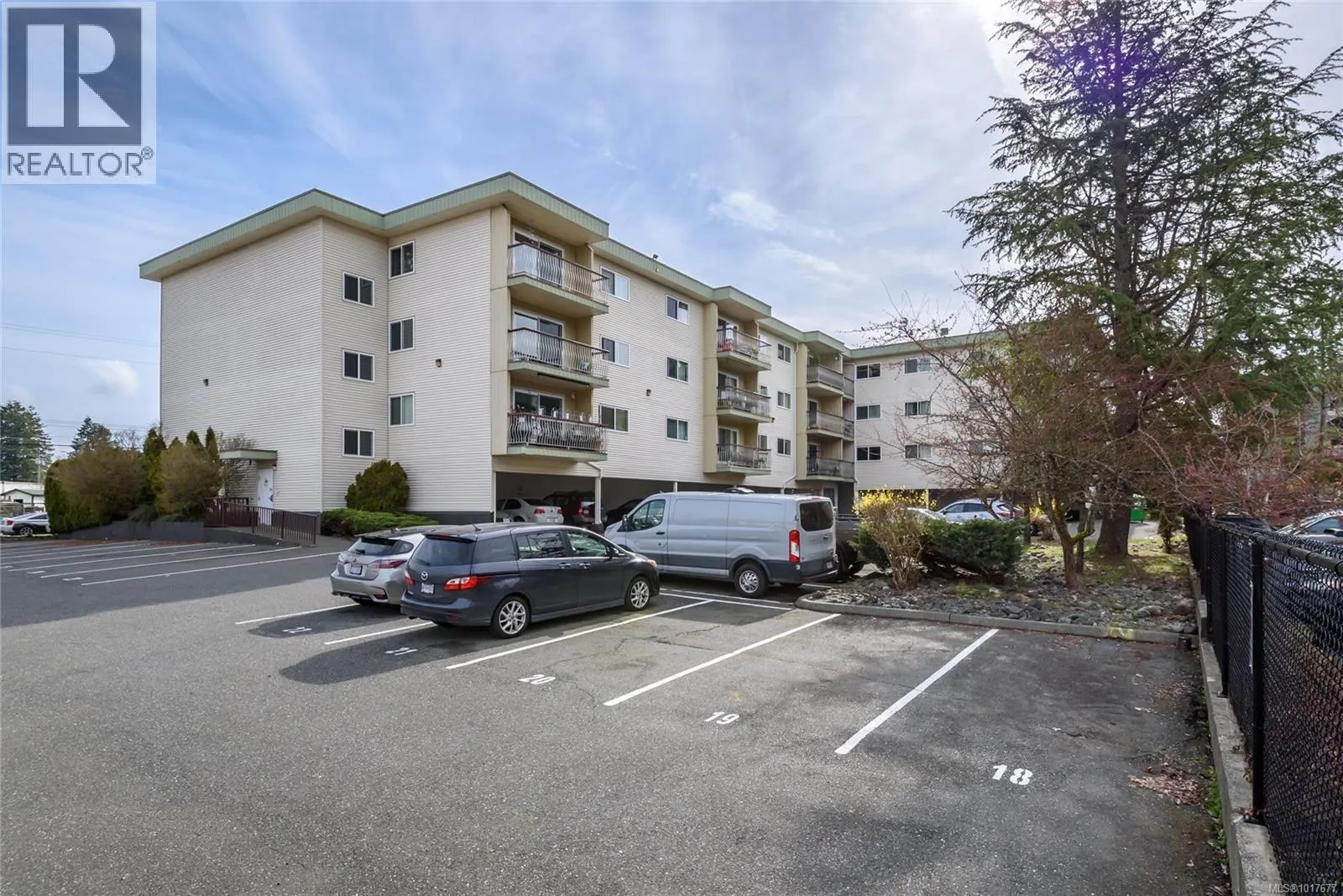 212 1015 Cumberland Rd