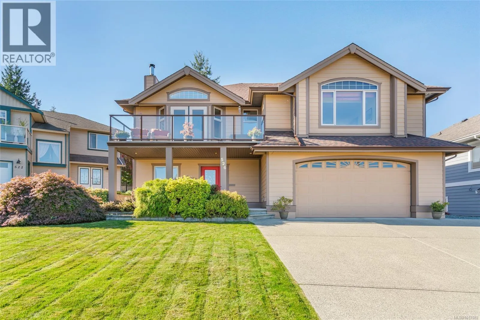 526 Douglas Pl