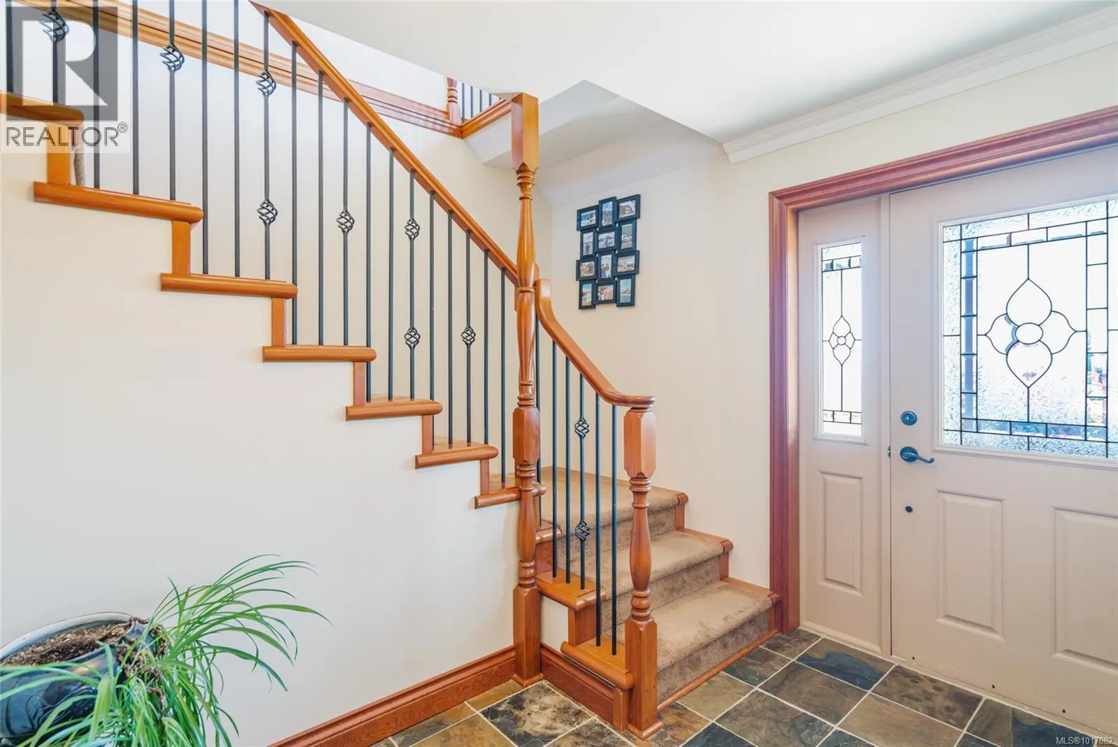526 Douglas Pl