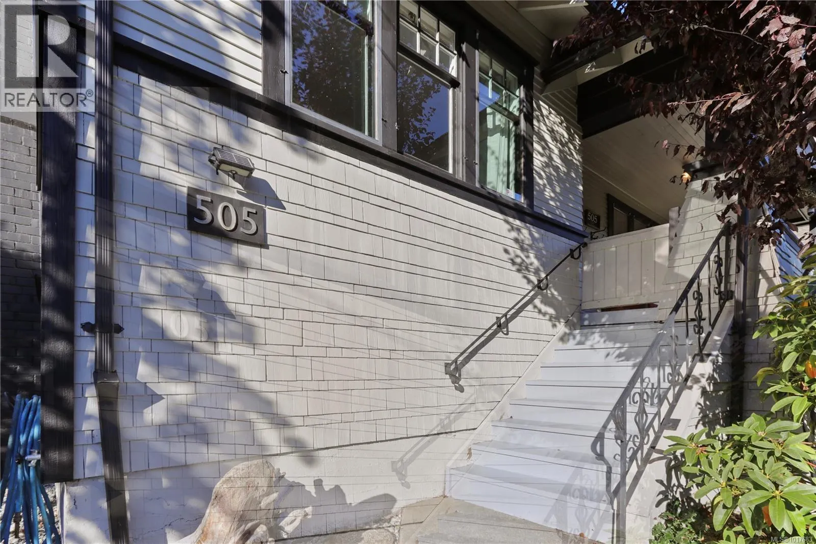 505 Stewart Ave