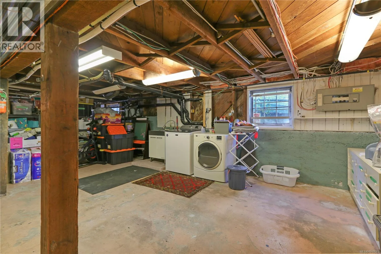 505 Stewart Ave