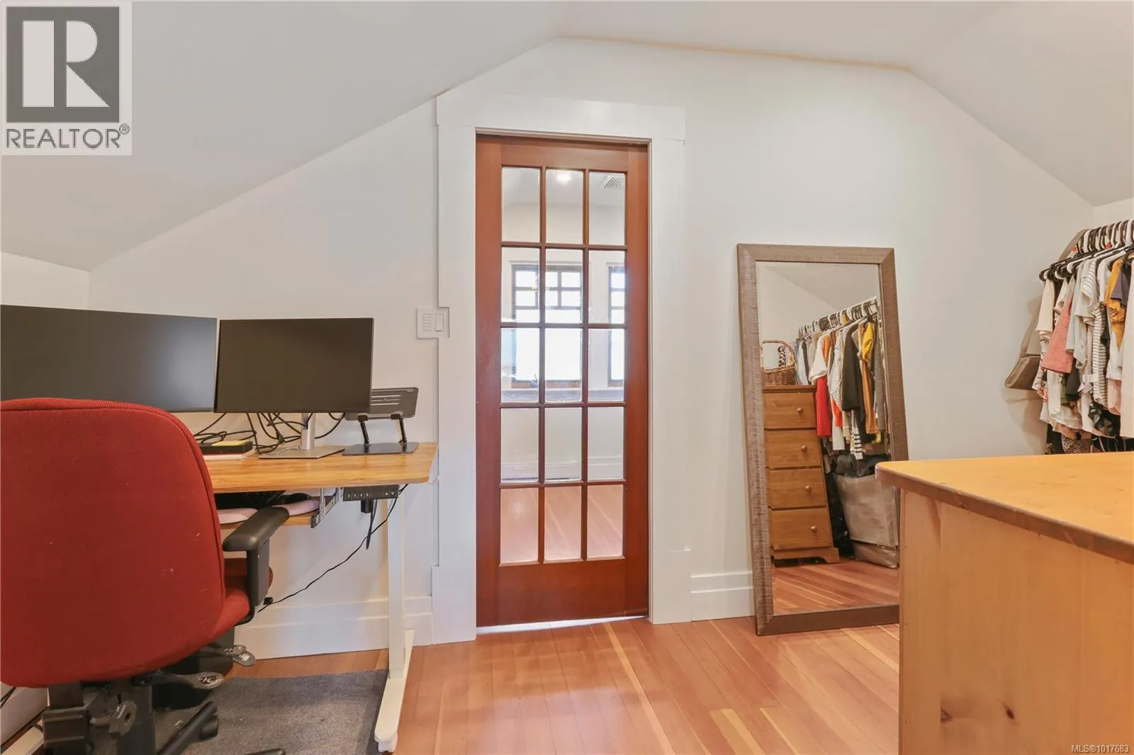 505 Stewart Ave