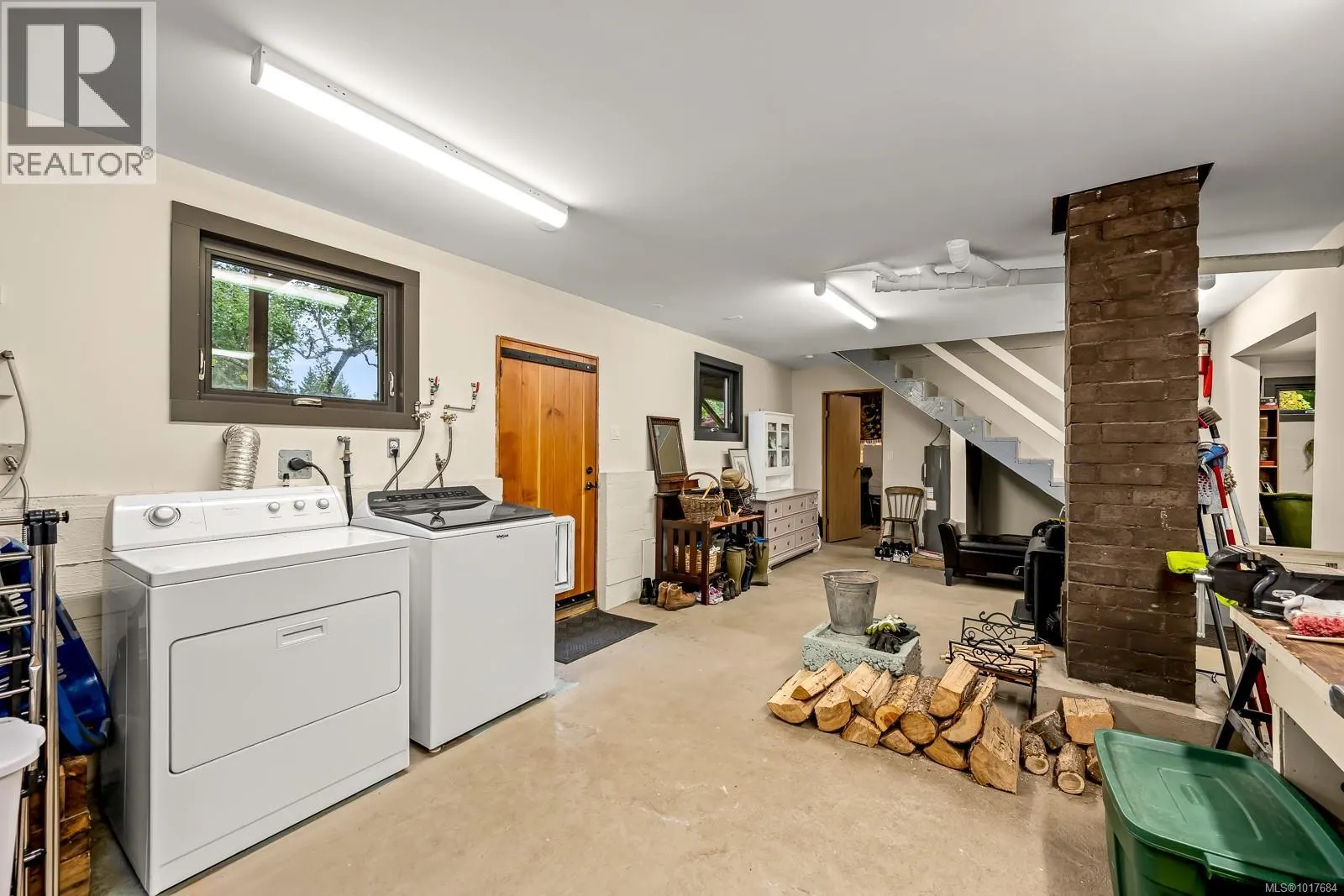 997 Belwood Rd