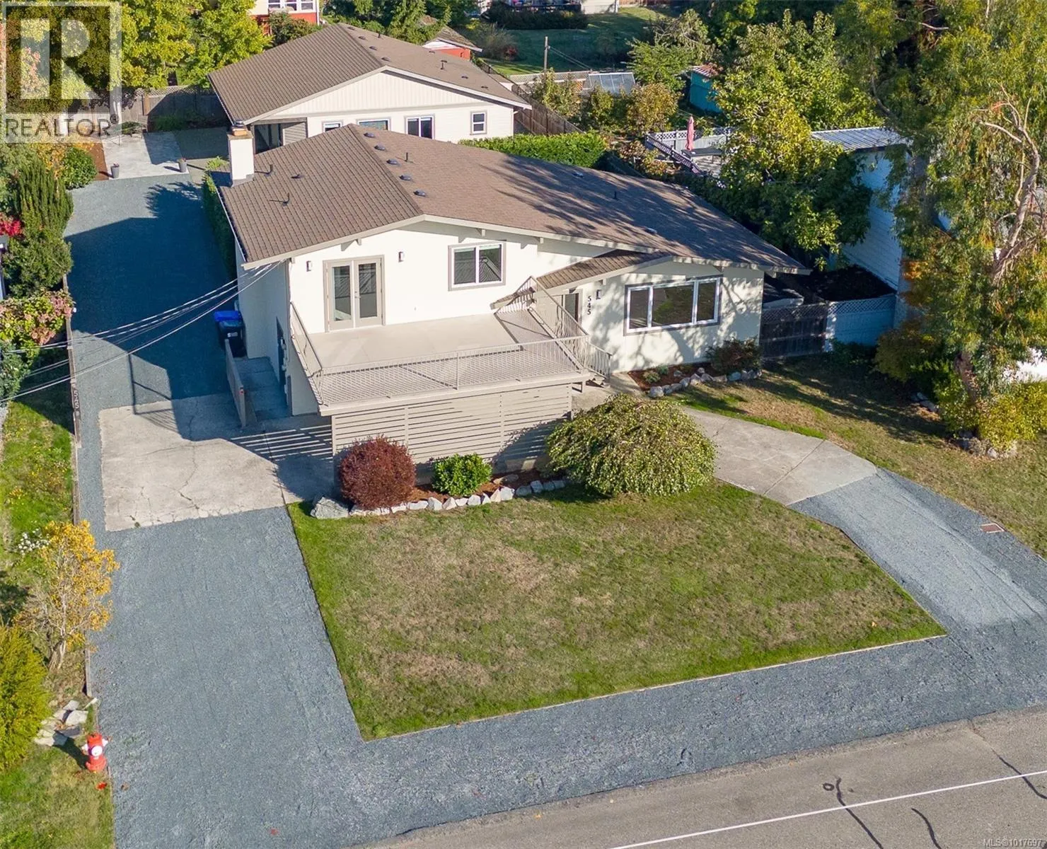 545 Rowan Ave