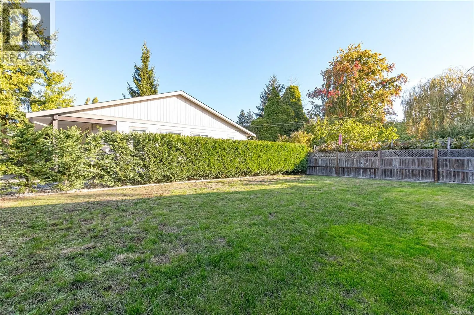 545 Rowan Ave
