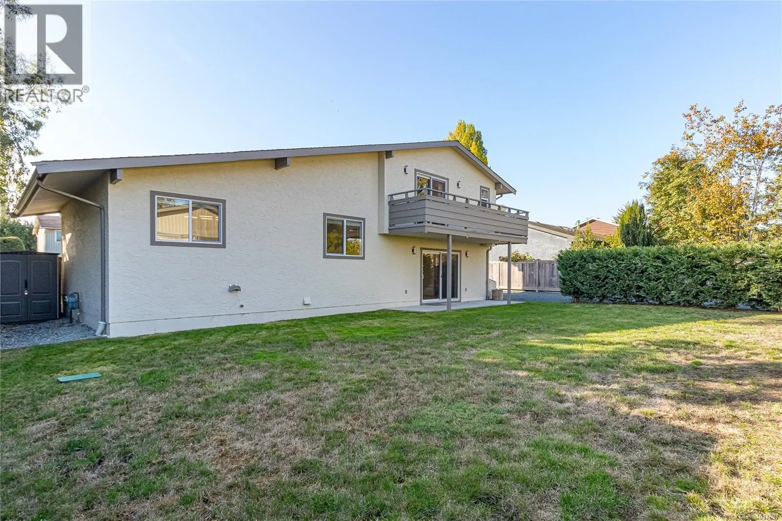 545 Rowan Ave