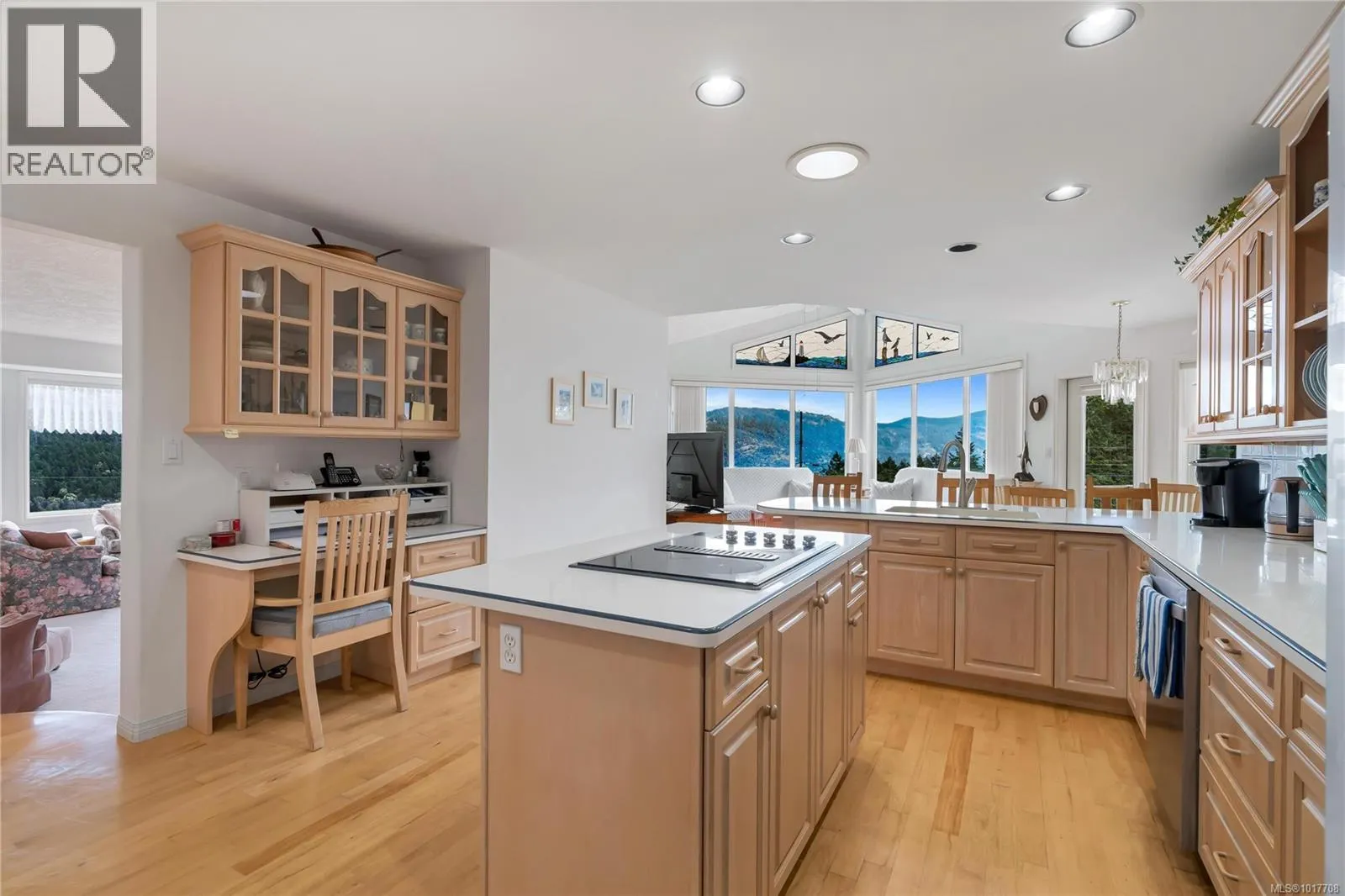 6572 Bird's Eye Dr