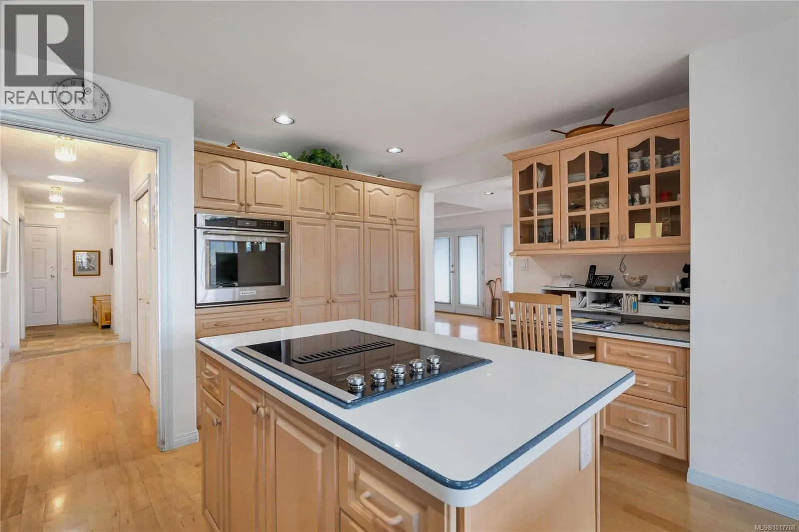6572 Bird's Eye Dr