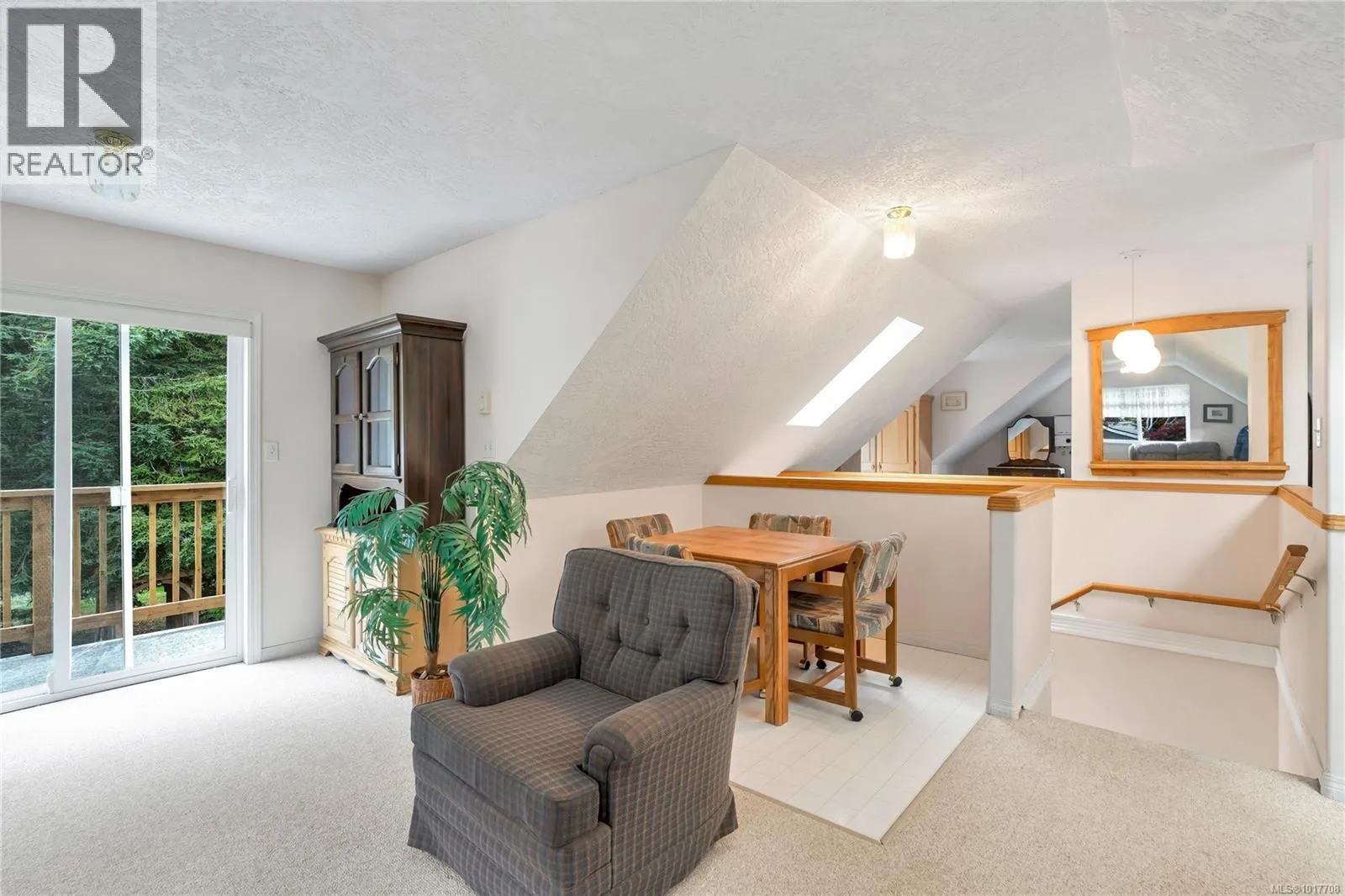6572 Bird's Eye Dr