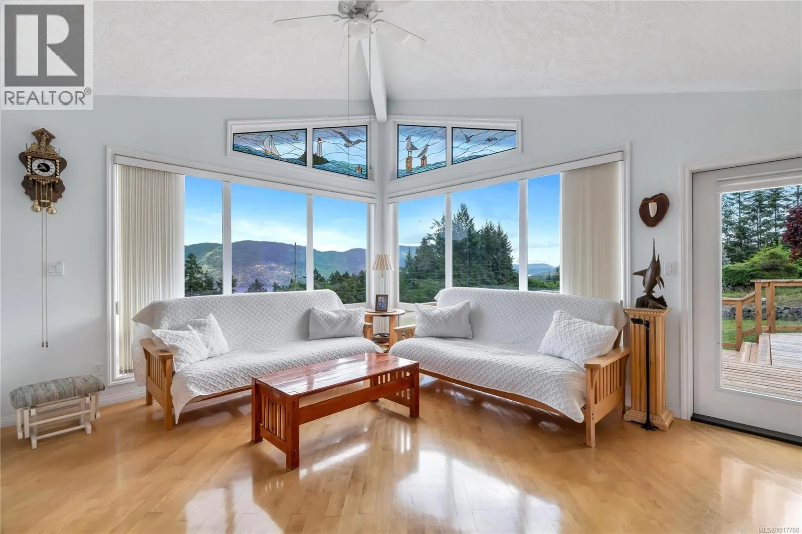 6572 Bird's Eye Dr
