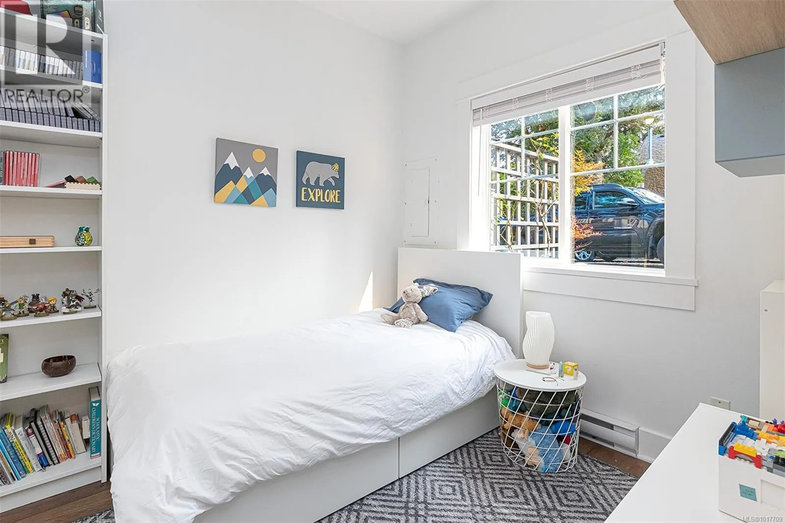 1 1002 Carberry Gdns