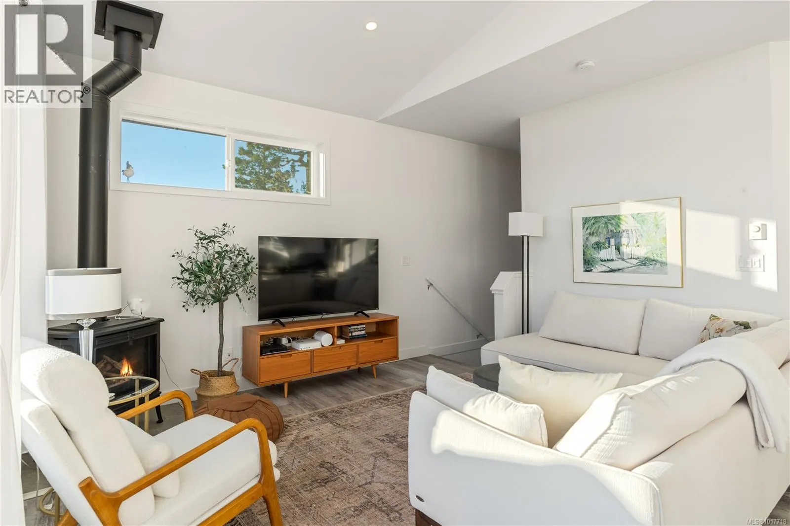 D 5280 East Sooke Rd
