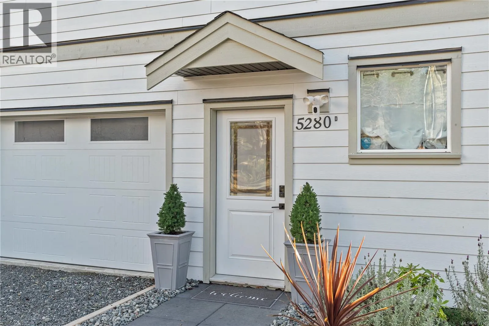 D 5280 East Sooke Rd