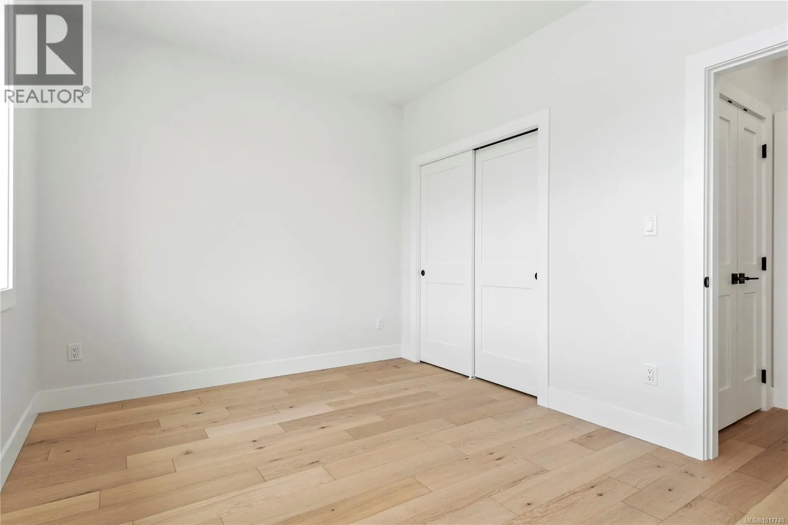 3428 Rhys Rd